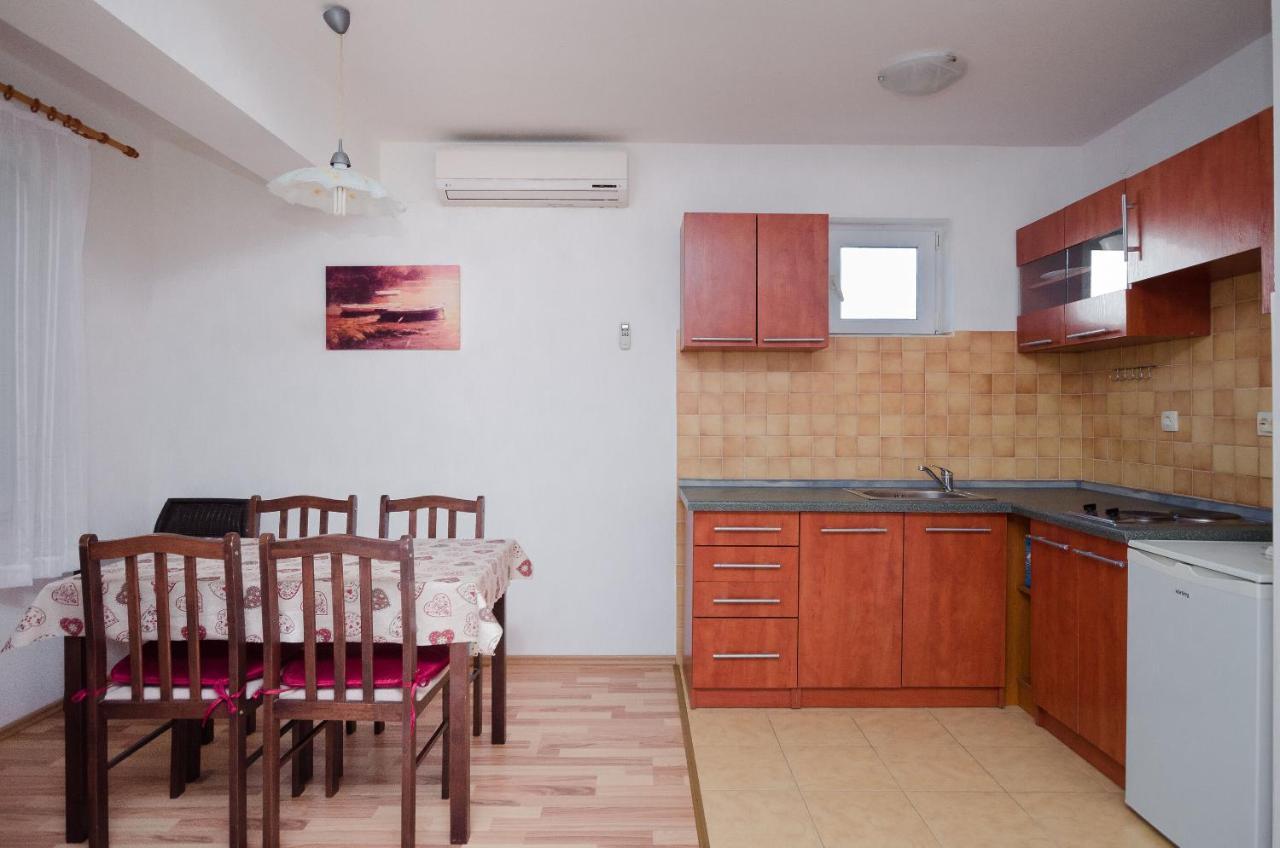 Apartments Blazenka Banjol Kültér fotó