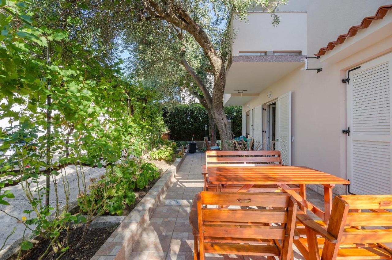 Apartments Blazenka Banjol Kültér fotó